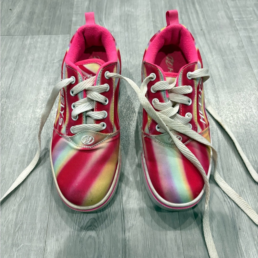 Heelys Motion Plus Skate Shoes Tie-Dye W Wheels Girls Size Youth 3 Sneakers